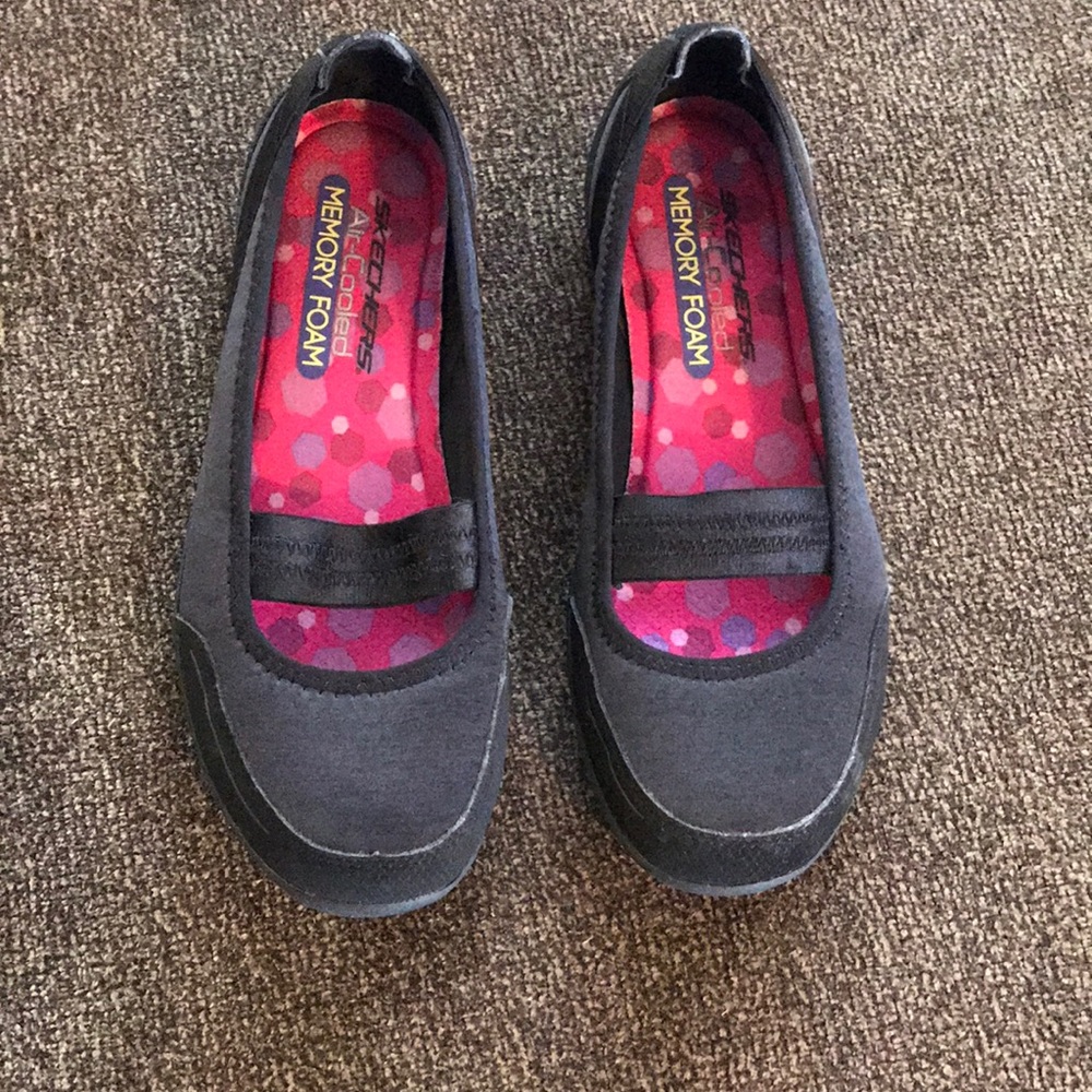 Skechers memory foam flats